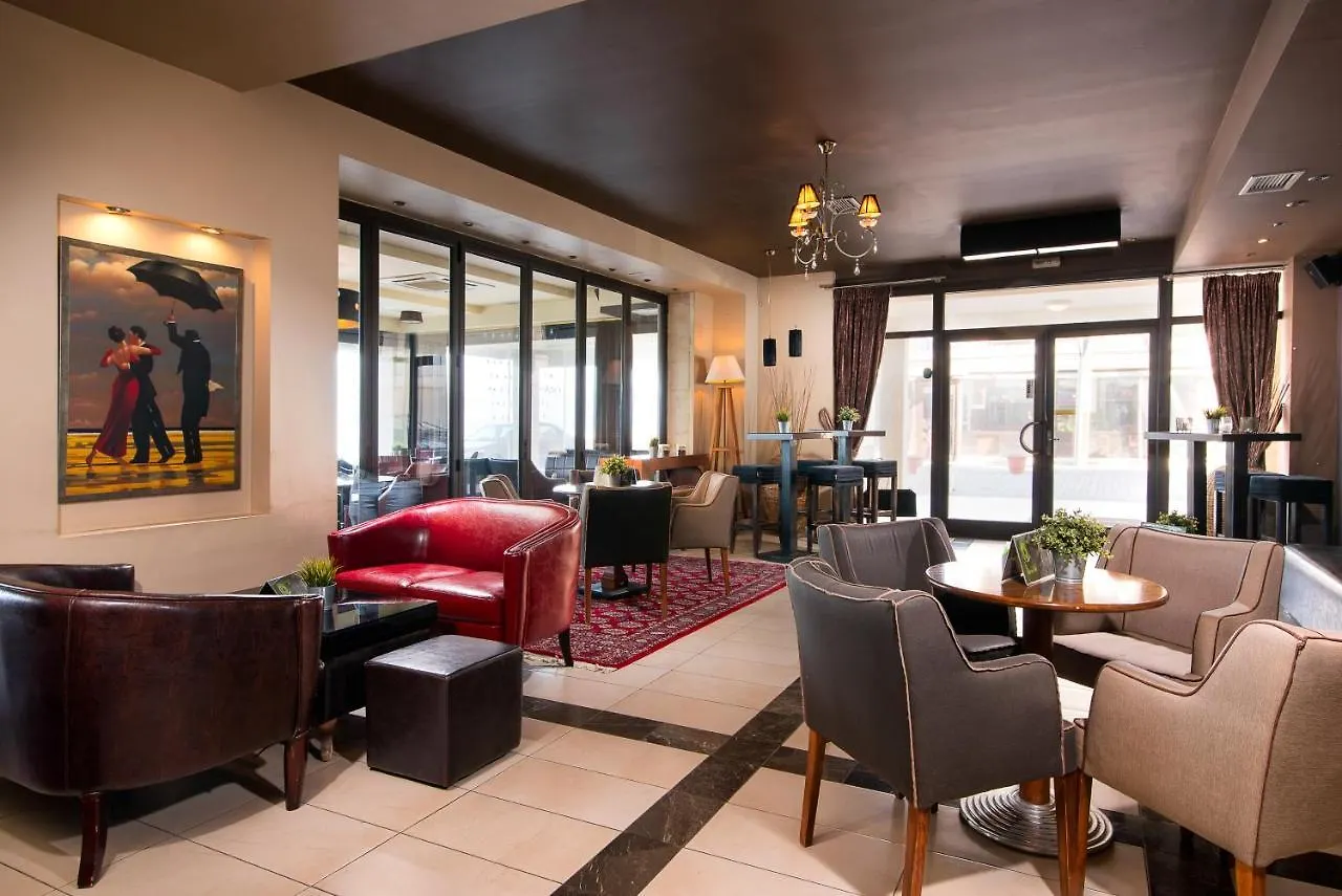 Hotel Aigli Peraía
