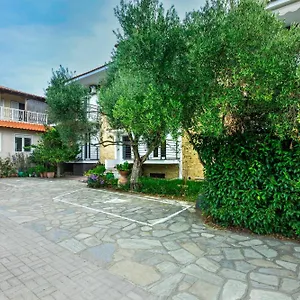 Appart hôtel Newstory, Possidi